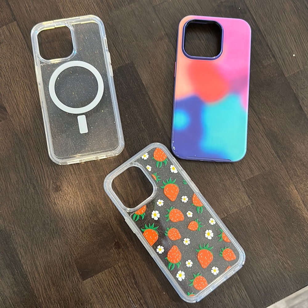 iPhone 13 Pro otter box case set